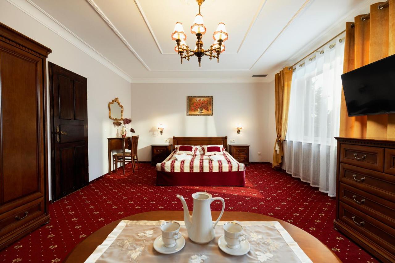 פוזנן Villa Toscania-Check In 24H מראה חיצוני תמונה