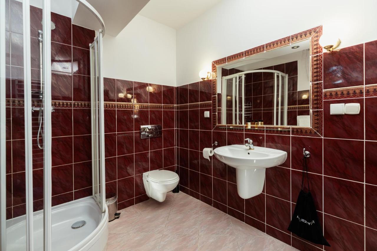 פוזנן Villa Toscania-Check In 24H מראה חיצוני תמונה