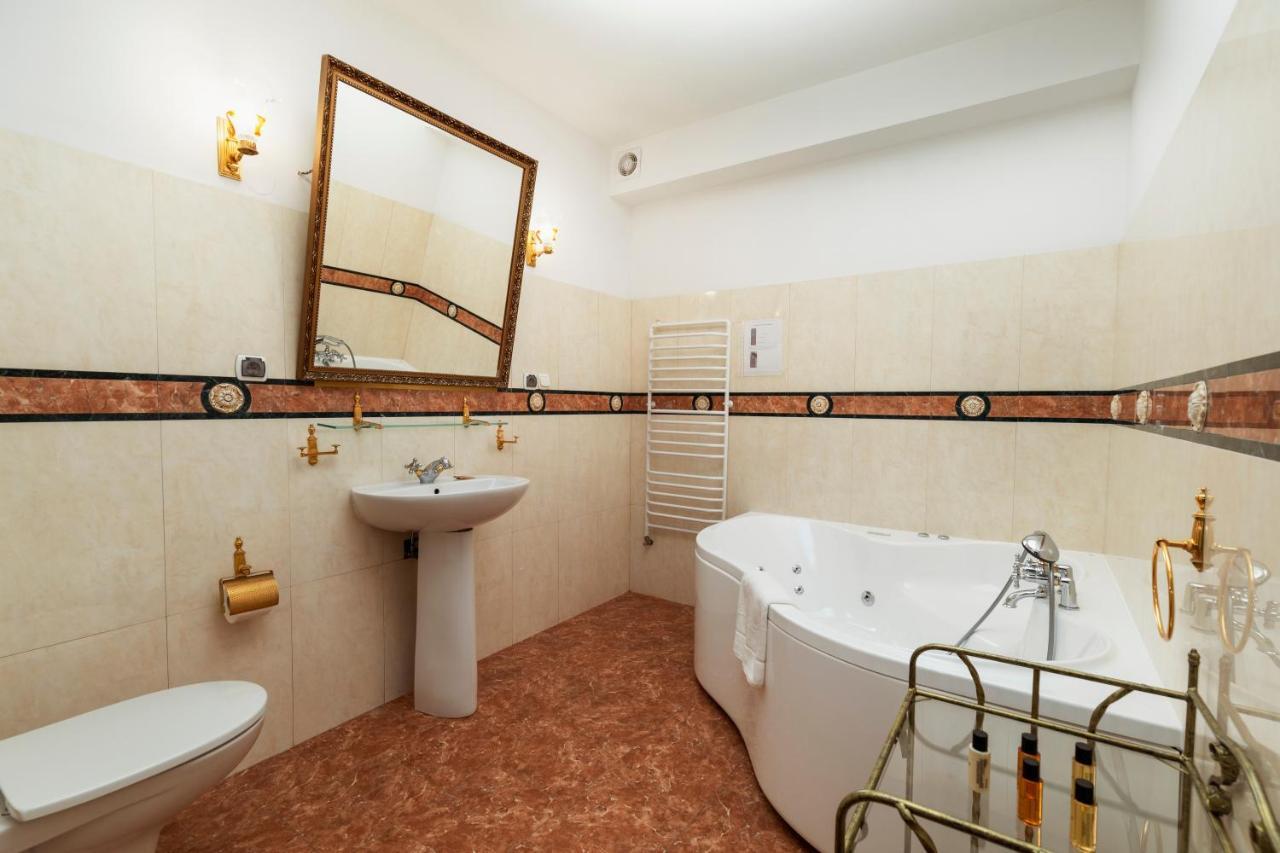 פוזנן Villa Toscania-Check In 24H מראה חיצוני תמונה