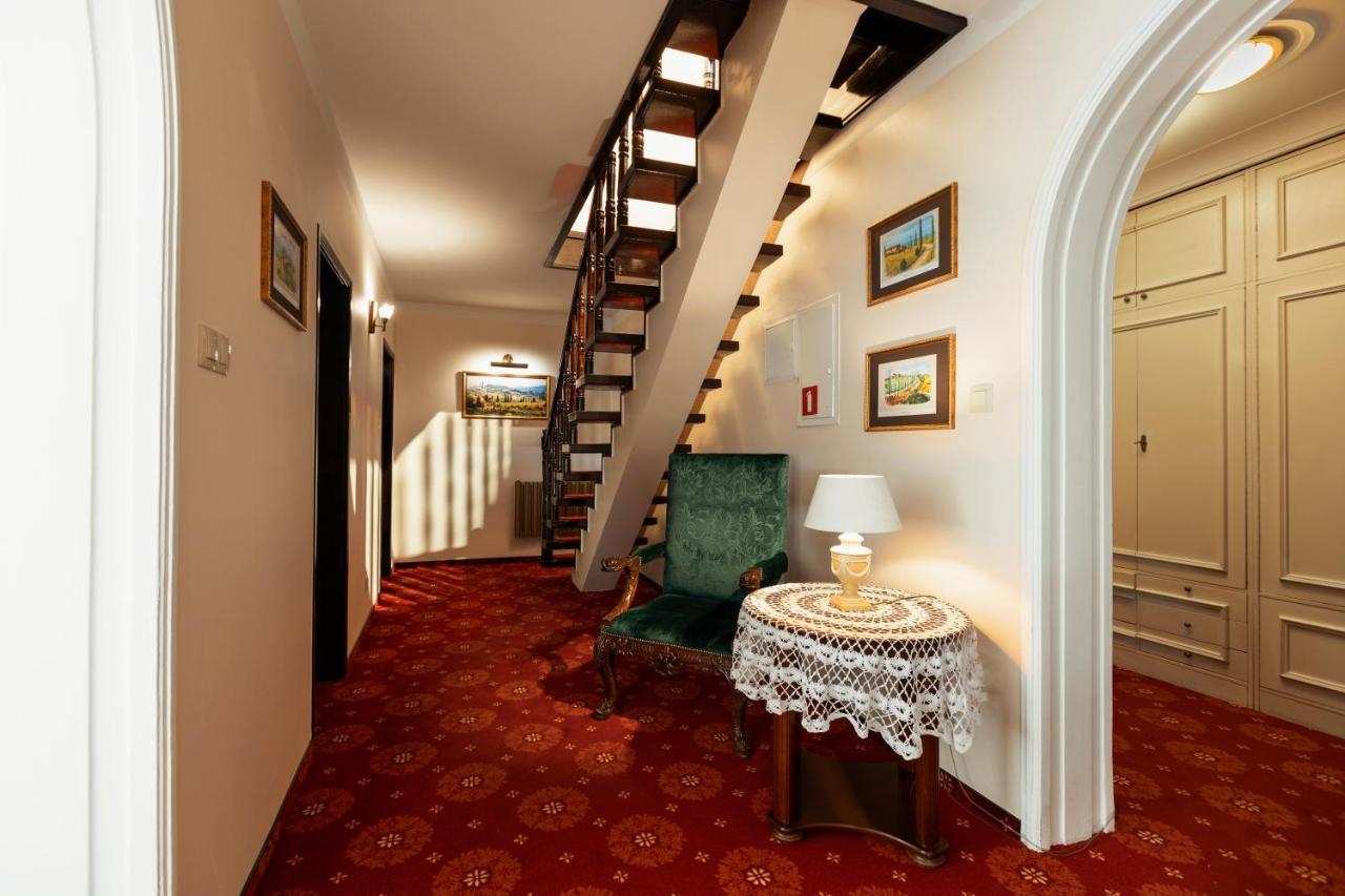 פוזנן Villa Toscania-Check In 24H מראה חיצוני תמונה